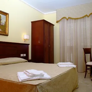 hotel-terme-acqua-grazia.taorminaitalyhotels.com/